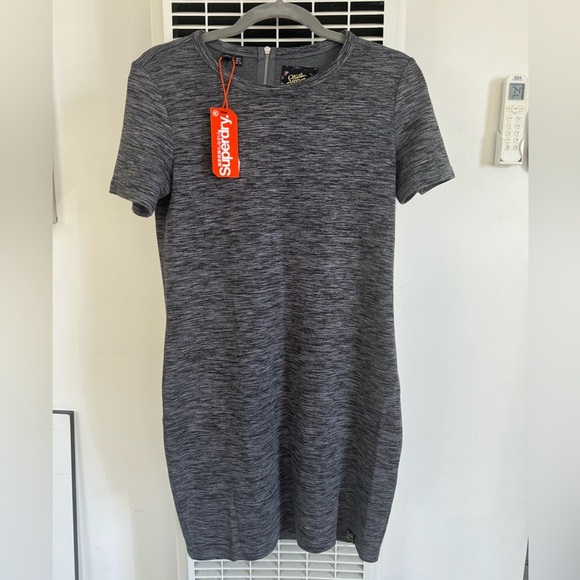 NWT SUPERDRY TSHIRT DRESS SIZE 4 - Picture 2 of 3